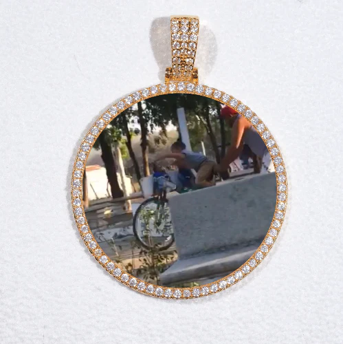 MEDIUM 3D CIRCLE CUSTOM PICTURE PENDANT