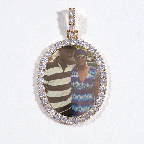 3D Oval Custom Picture Pendant
