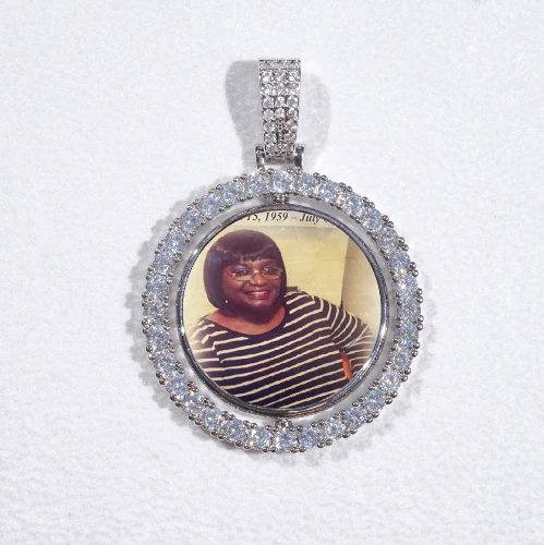 3D Spinning 2-Faced Custom Picture Pendant