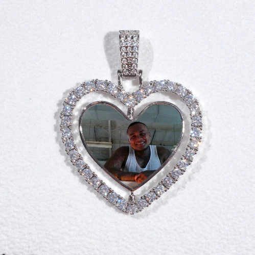 3D Spinning 2-Faced Heart Custom Picture Pendant