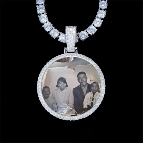 925S & VVS Moissanite 3D Circle Custom Picture Pendant