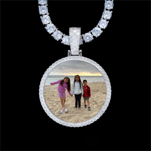 925S & VVS Moissanite 3D Circle Custom Picture Pendant