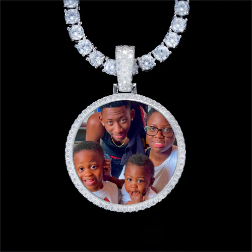 925S & VVS Moissanite 3D Circle Custom Picture Pendant